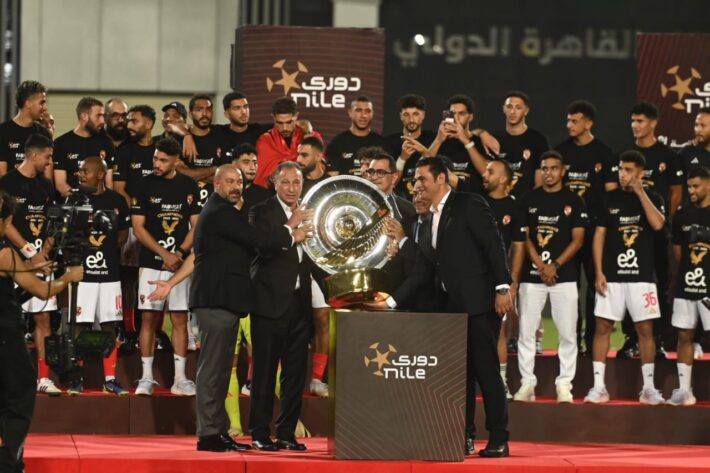 إحتفال الأهلي بالدوري المصري للمرة 44 في تاريخه