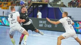 الزمالك أحمد الأحمر لاعب كرة اليد