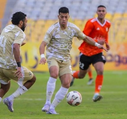 الأهلي و فاركو