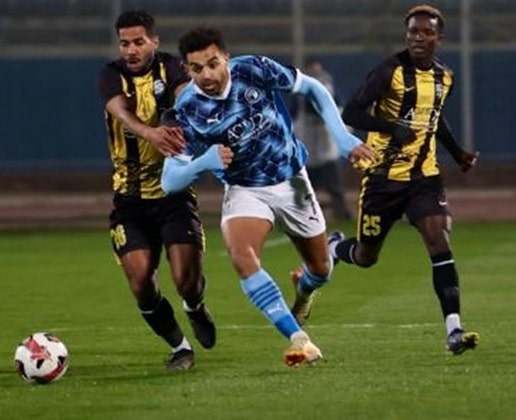 بيراميدز و المقاولون