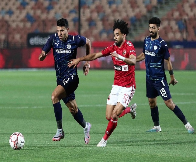 الأهلي و سيراميكا