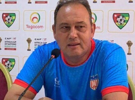 أمم إفريقيا مصر مدرب زيمبابوي